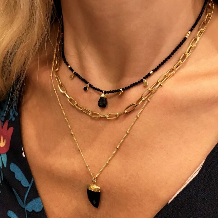 Collier en maille allongée