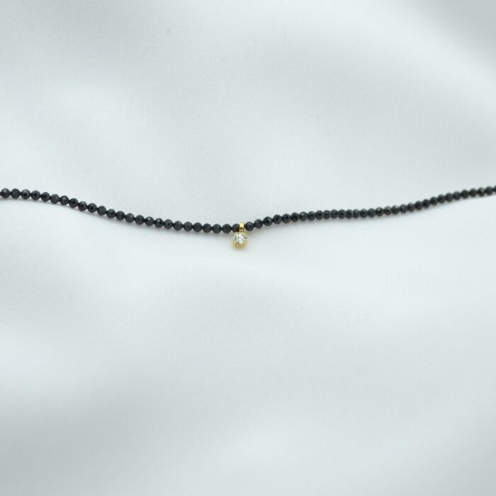Bracelet perlé en pierre spinelle