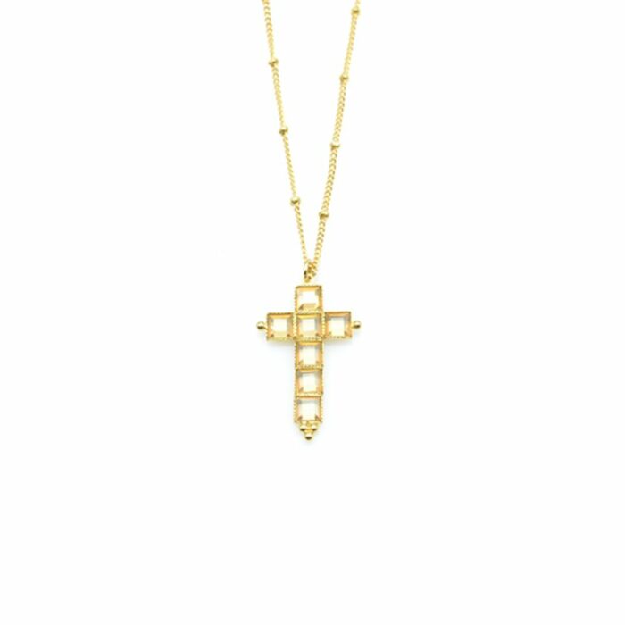 Collier croix orné de cristaux