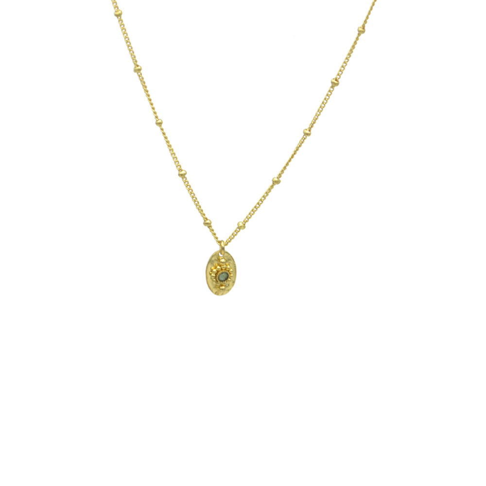 Collier plaque ovale ornée d'une pierre fine