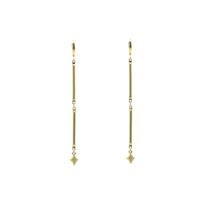 Boucles d’oreilles tiges et losange