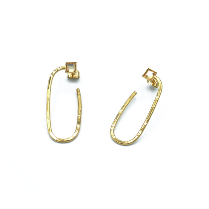 Créoles ovales martelées ornées de cristaux carrés