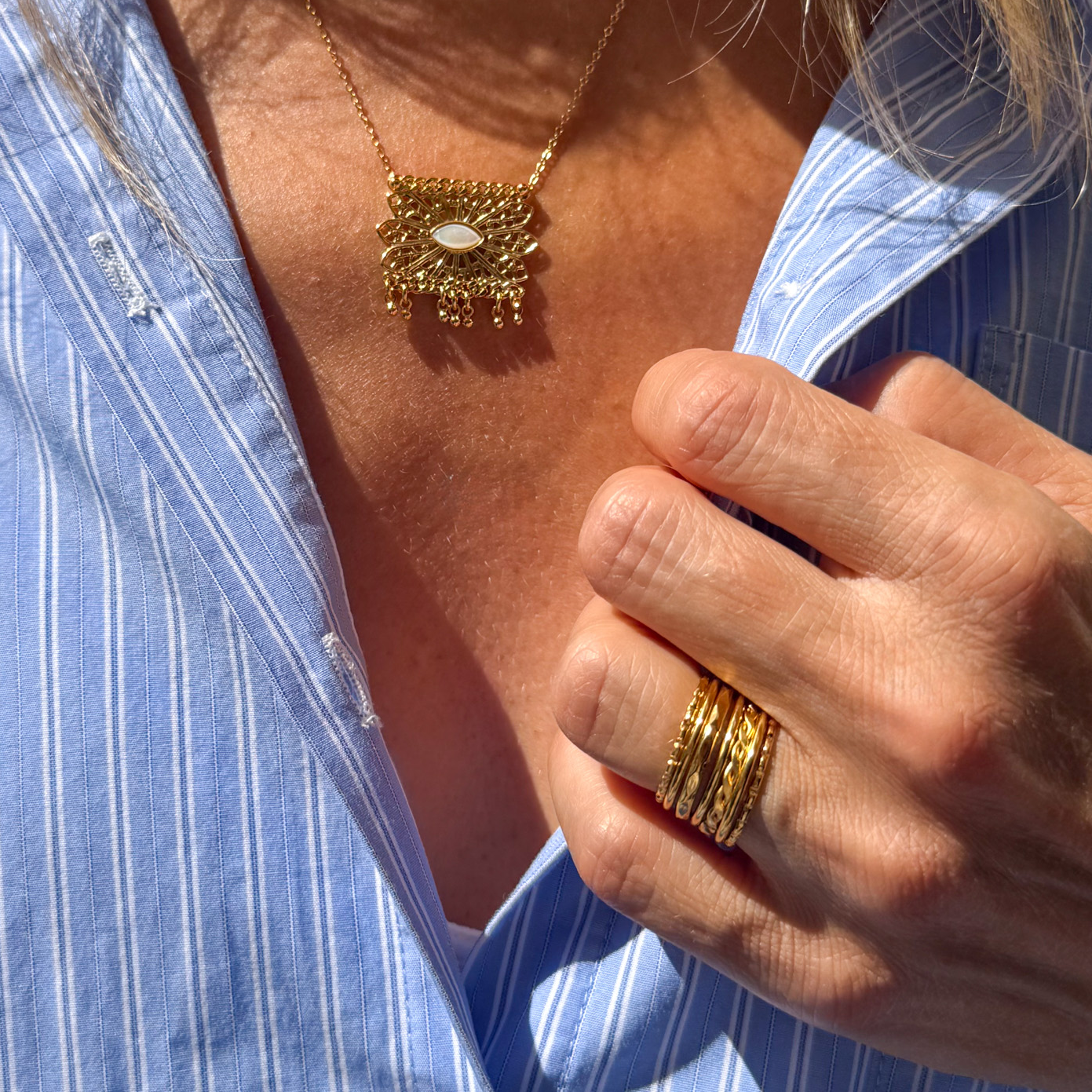 Collier ethnique dentelé orné d’une pierre – Image 2